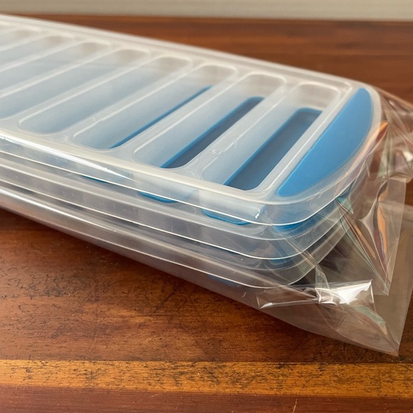 *NIP* 3 Pack Ice Stick/Cube Tray, Thin & Long for Sports/Water Bottles Silicone - Picture 8 of 12